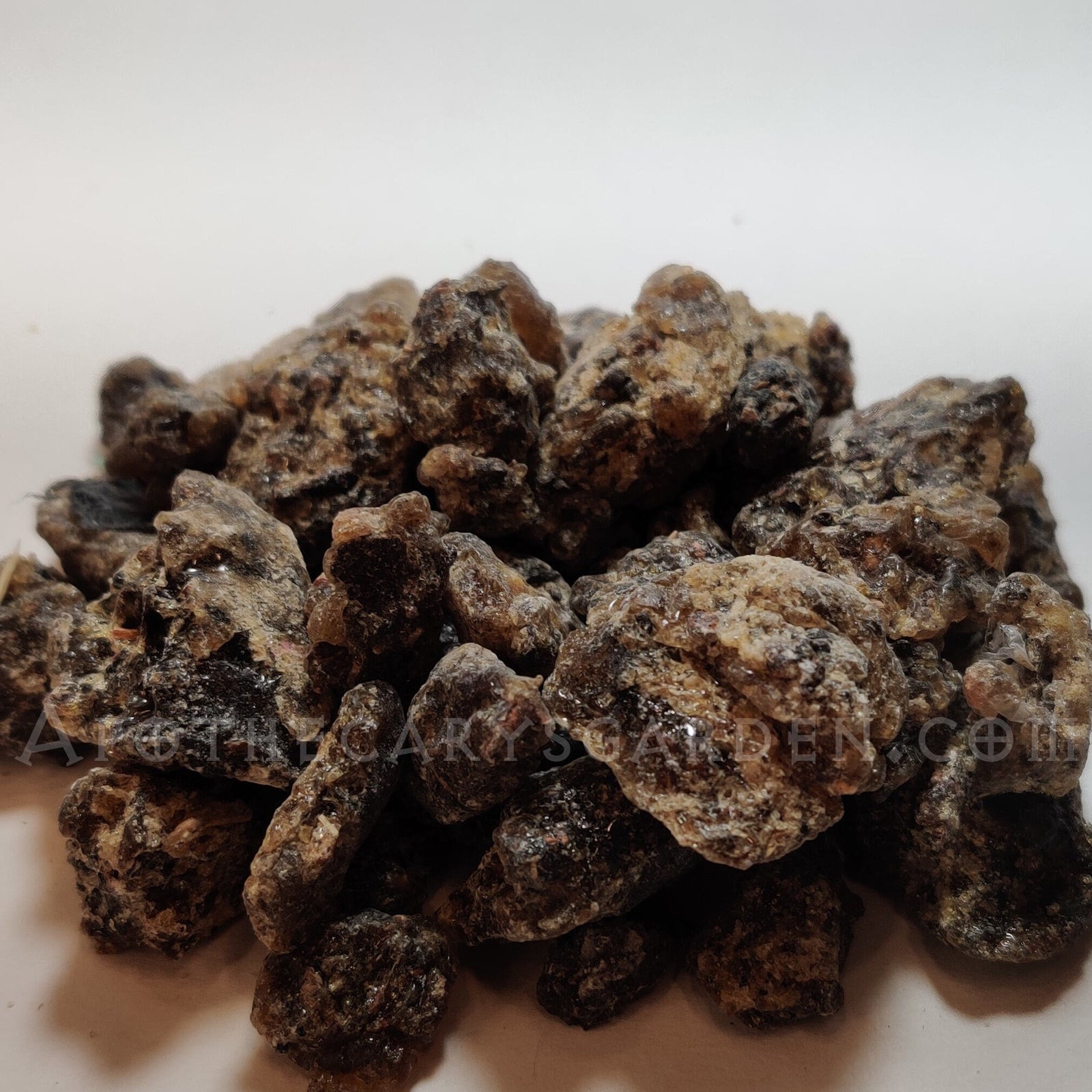 Black Fasoukh Essential oil-Exotic, Smooth & Sweet-Artisan distilled-For perfume, Aromatherapy and Folk Magic