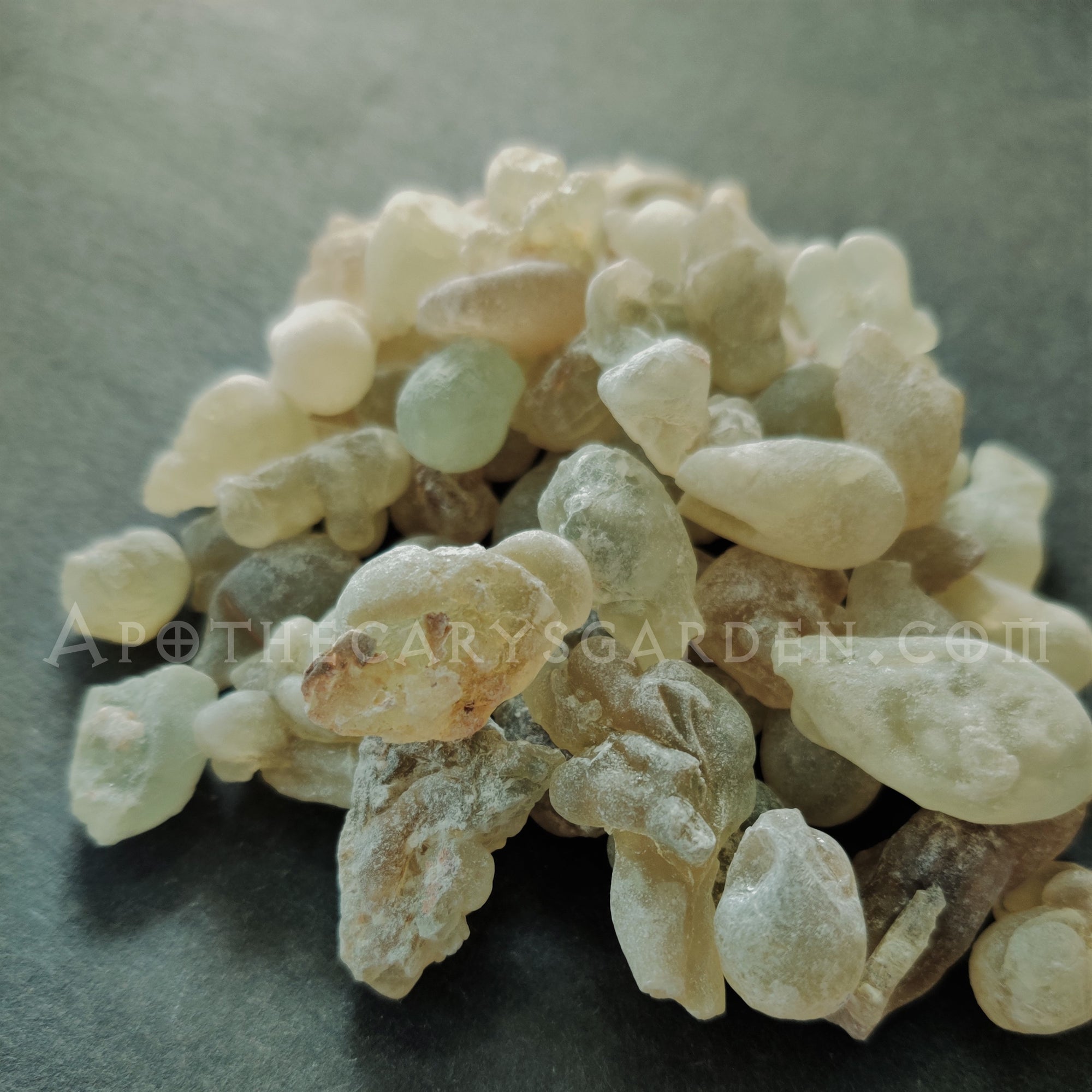 How to burn Frankincense and other aromatic resins