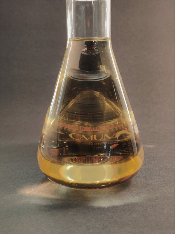 Omumbiri Essential oil