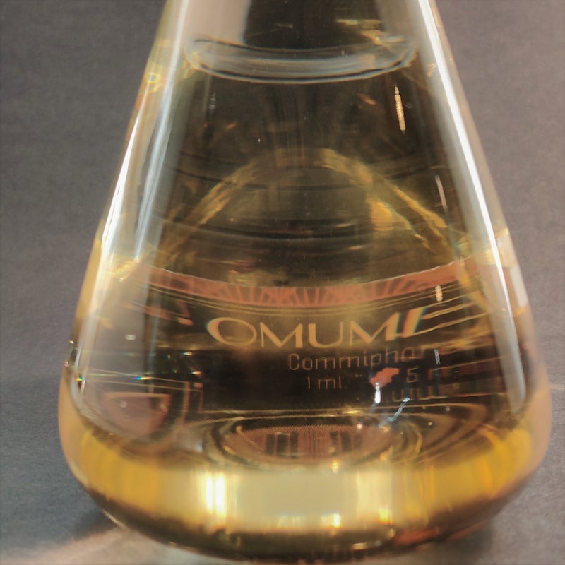 Omumbiri Essential oil