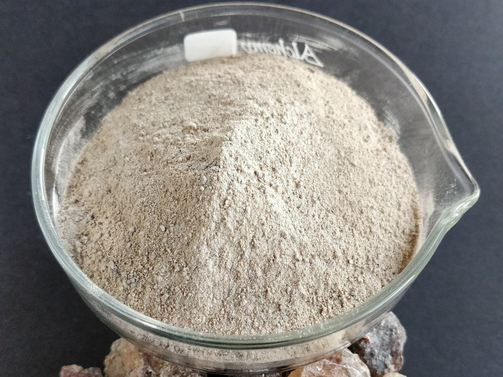 Madagascar Elemi Resin extract.  For Cremes, Salves, Solid perfumes, Cosmetics, Incense and Moustache wax.