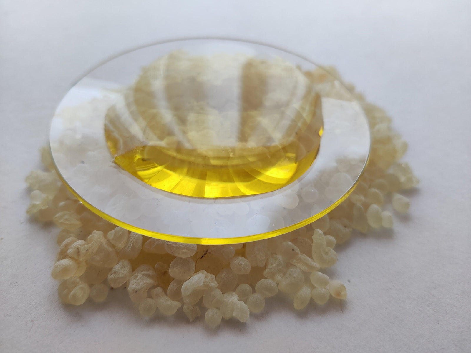 Mastic Resinoid-Mastic Chios Resin Absolute. For perfume,incense and cosmetics. Pourable and sweet-scented